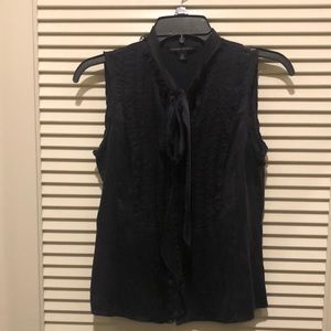 Banana Republic navy blue sleeveless button-down Shirt w/bow. 100% Silk. Size M.